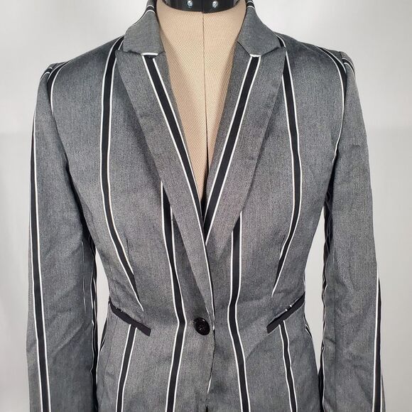 Tahari Women’s Blazer Jacket Size 2 Gray Black White Stripe Lined Fitted Classic - Picture 2 of 14